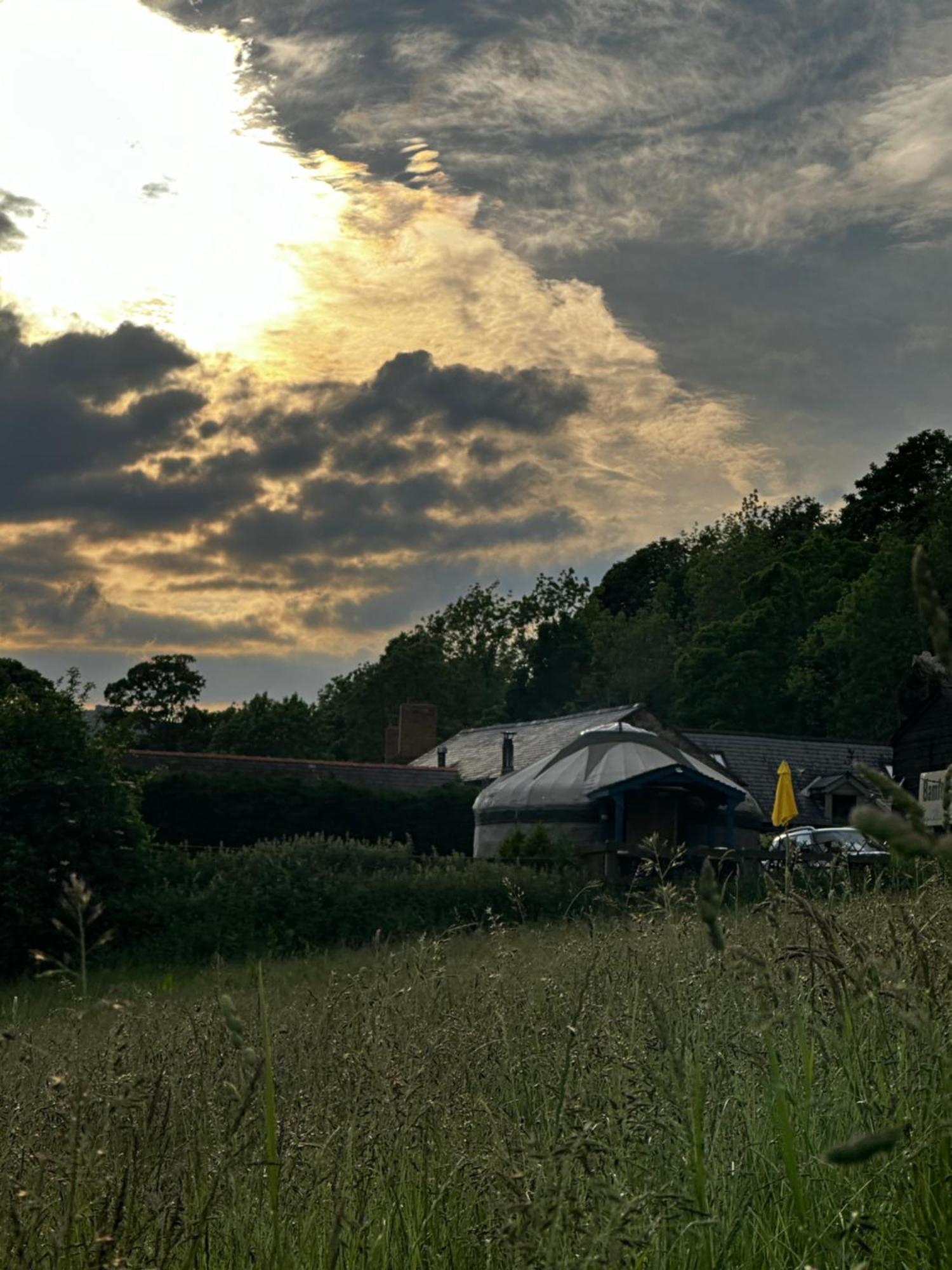 Sunbank Yurt Hotel Llangollen Exterior photo